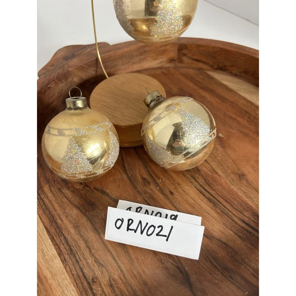 Source Unknown perfect holiday accents